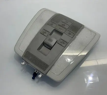Mercedes-Benz C W204 Front seat light A2048208801 A2044420623 A2048208701