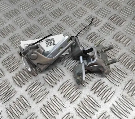 Rear door hinge set
