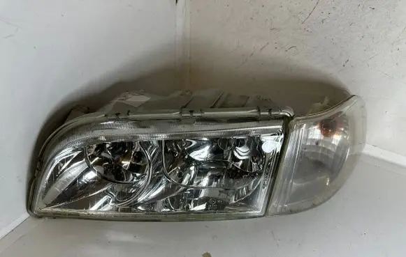 Volvo S40 Headlight/headlamp 30899682 1AG00786133