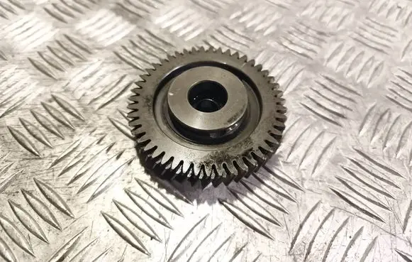 Mercedes-Benz E W212 Crankshaft gear A6510301813 A6510340305