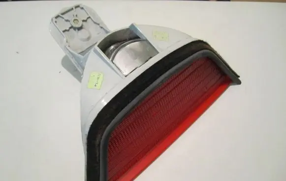 BMW 5 E39 Third/center stoplight 8386567