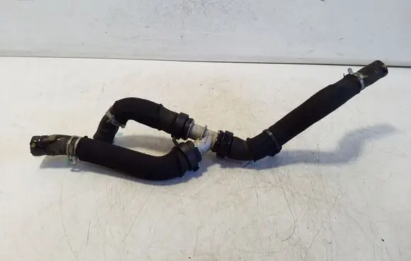 Nissan Navara D23 Engine coolant pipe/hose