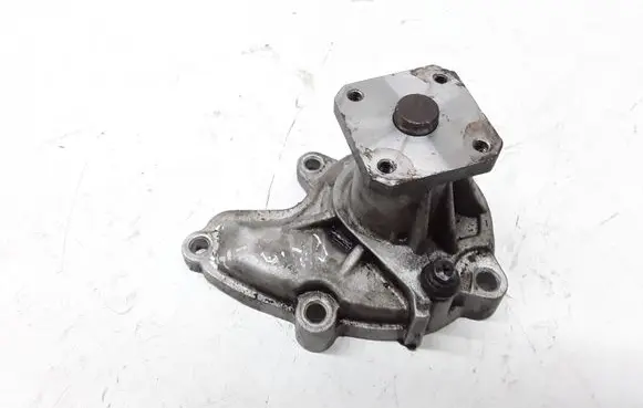 Nissan Primera Water pump