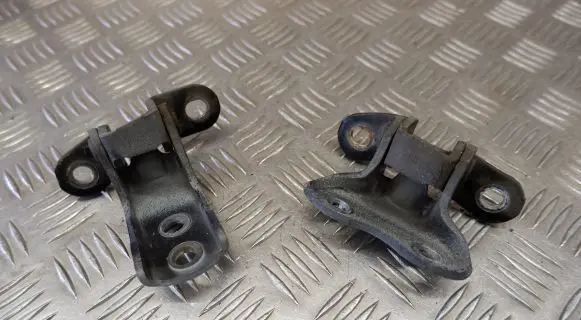 Lexus RX III Front door hinge set 6874012120 6872012151