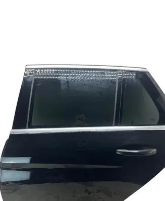 Mercedes-Benz C W205 Rear door 123456