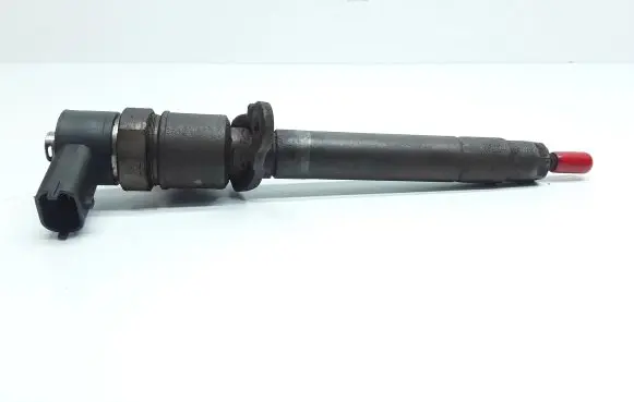 Volvo XC70 Fuel injector 30777526 0445110298