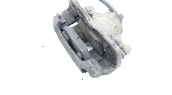 Toyota Auris 150 Front brake caliper