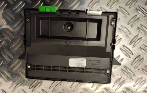 Volvo XC60 Screen/display/small screen 30772584 M8454100275 SN62077100