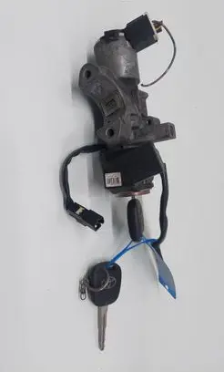 Toyota Avensis T250 Ignition lock 0501517