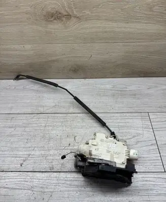 Seat Altea Front door lock 1P1837016
