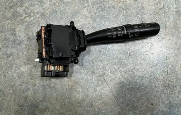 Subaru Tribeca Wiper control stalk 17A164LH1