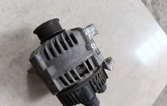 Renault Laguna I Generator/alternator 2541610F