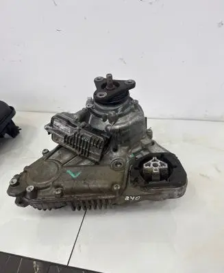 BMW X5 E70 Gearbox transfer box case 7643762 A2C73522001 12249C0219