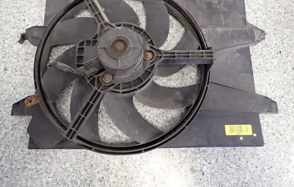 Mazda 2 Air conditioning (A/C) fan (condenser) 