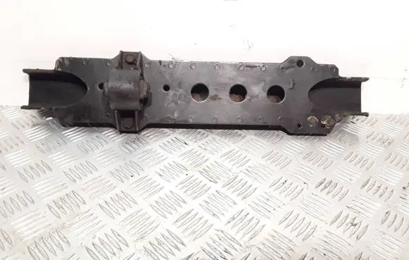 Mitsubishi Pajero Engine mounting bracket