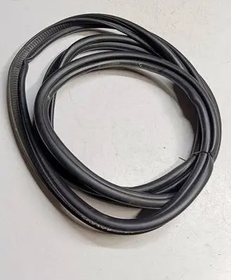 Renault Captur Trunk rubber seal (body) AW3F295