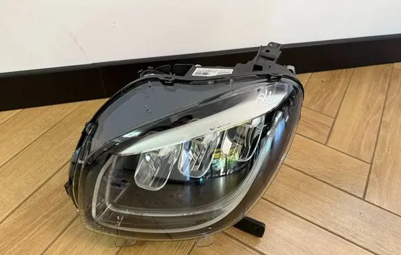 Headlight/headlamp