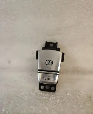BMW 7 G11 G12 Hand parking brake switch 6847013