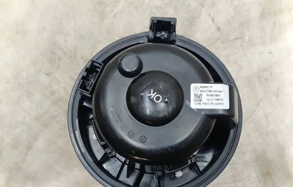 Opel Corsa F Heater fan/blower 7015011001 A0095901 202101190630