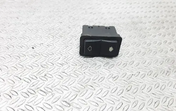 BMW 5 E39 Electric window control switch 8368974
