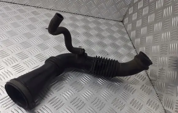 Honda Civic Air intake hose/pipe