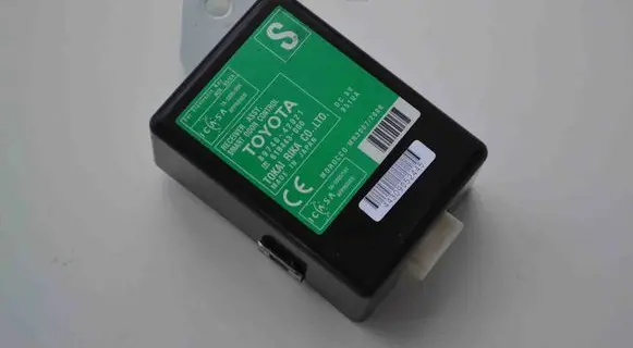 Toyota RAV 4 (XA40) Other devices 8273042370