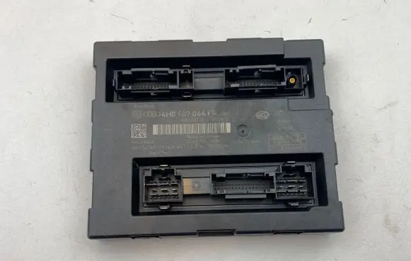 Audi A7 S7 4G Comfort/convenience module 4H0907064FR 4H0907064HR 00002001