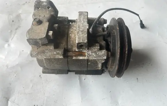 Hyundai Galloper Air conditioning (A/C) compressor (pump) 