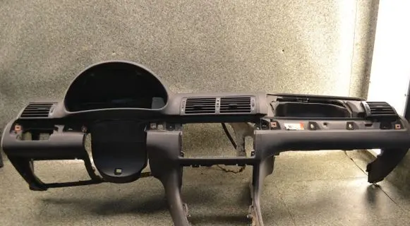 BMW 3 E46 Dashboard E28886K 8222255