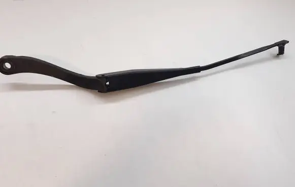 Mercedes-Benz C W204 Front wiper blade arm A2048200144
