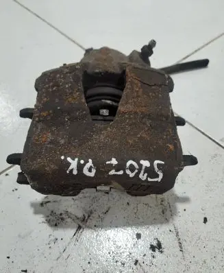 Volkswagen Golf VI Front brake caliper Nocode