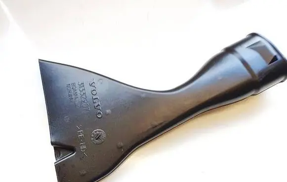 Volvo V40 Cabin air duct channel 31332207