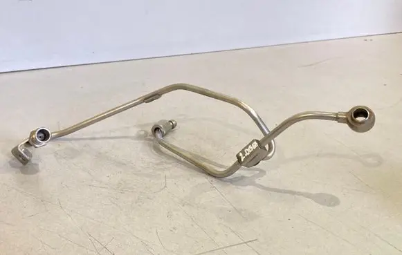 Audi A4 S4 B7 8E 8H Fuel line pipe 06D127501T