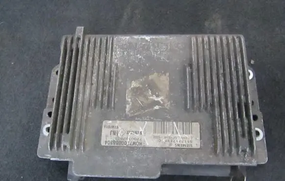 Renault Scenic I Engine control unit/module hom7700868304 7700102303