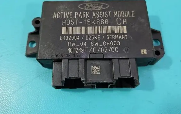 Ford Focus Parking PDC control unit/module HU5T-15K866-CH IMPRK1536530