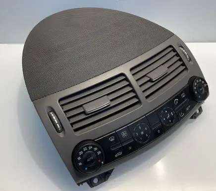 Mercedes-Benz E W211 Climate control unit 2118300390 A2118300390
