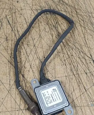 Mercedes-Benz C W205 Lambda probe sensor A0009058511