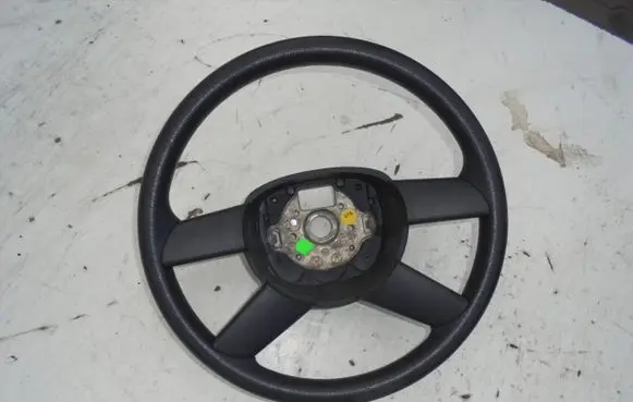 Volkswagen Golf V Steering wheel