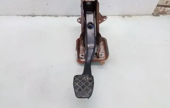 Skoda Octavia Mk2 (1Z) Brake pedal 1K1721057