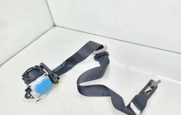 Mazda CX-3 Front seatbelt 0644588 TTCAH2EH985 0514052018