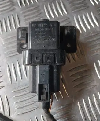 KIA Sorento Glow plug pre-heat relay 368302F000 R41GDB47