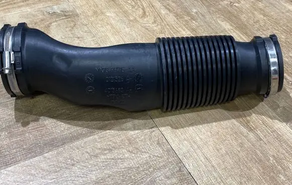 Jaguar F-Pace Air intake duct part MX739H715AA D34ZF 4015683A