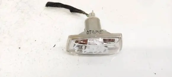 Opel Astra H Front fender indicator light