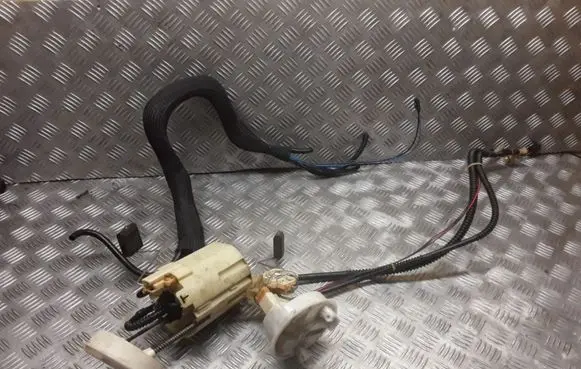 Mercedes-Benz E W210 In-tank fuel pump A2114701694 0580303018 09753039903