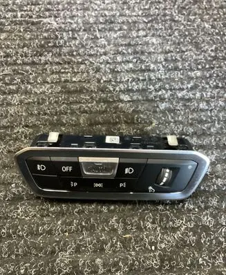 BMW X7 G07 Light switch E11819940B 61315A16 B11819940B