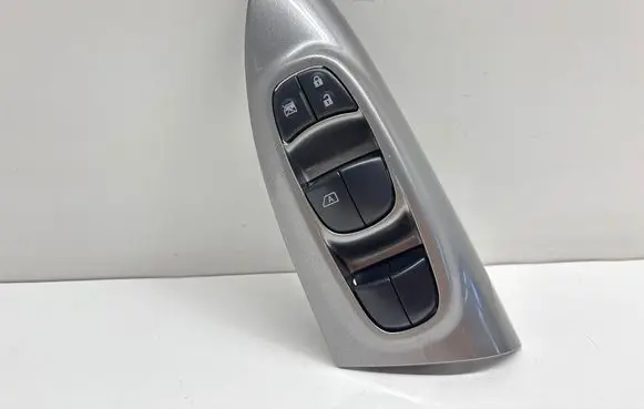 Nissan Juke I F15 Electric window control switch 80961 1KM3A