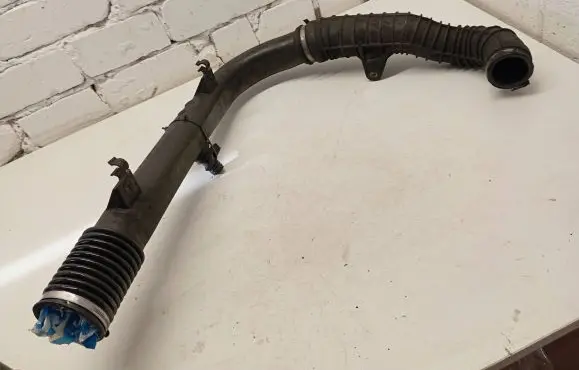 Mercedes-Benz Vito Viano W638 Intercooler hose/pipe A6385282482