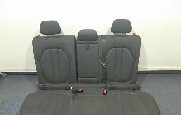 BMW X5 E53 Second row seats 