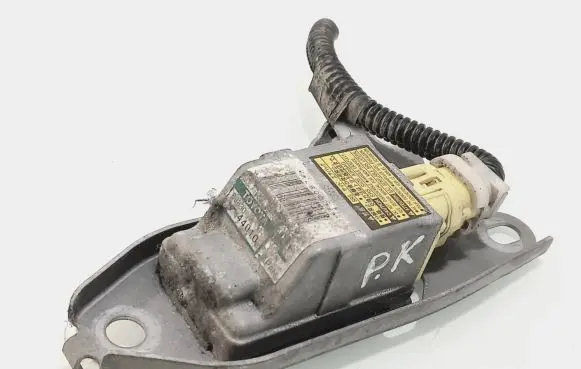 Toyota Avensis Verso Airbag deployment crash/impact sensor 8983044010