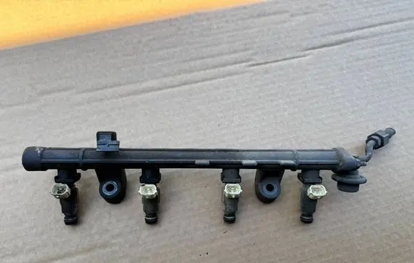 Hyundai Tucson JM Fuel injector 3531023600